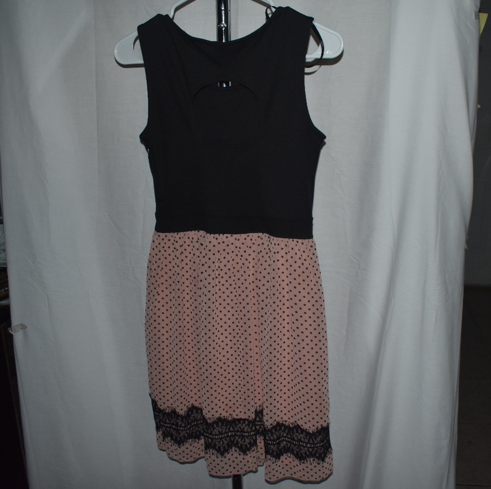 En Focus Studio peach and black lovely dress